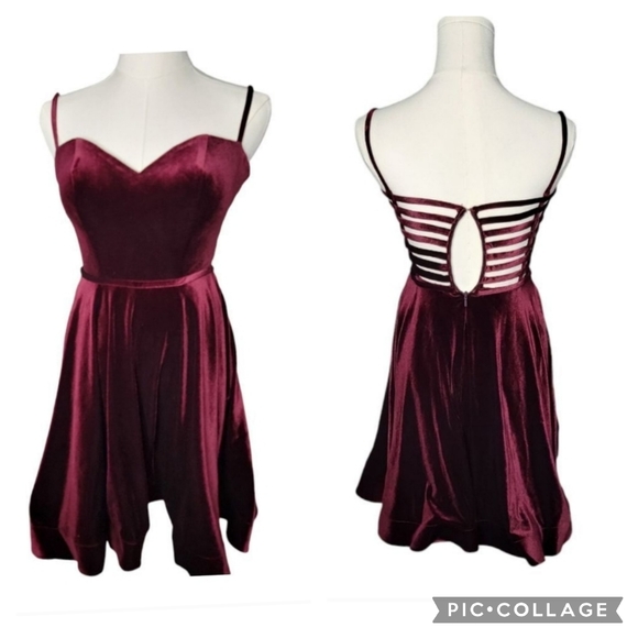 La Femme Dress 25108 Sz 0 Wine Velvet Strappy fit & flair Euc - Picture 1 of 13